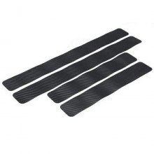 Set 4 bucati protectie praguri Carbon 3D Universal culoare neagra Set 4 bucati protectie praguri Carbon 3D Universal culoare neagra