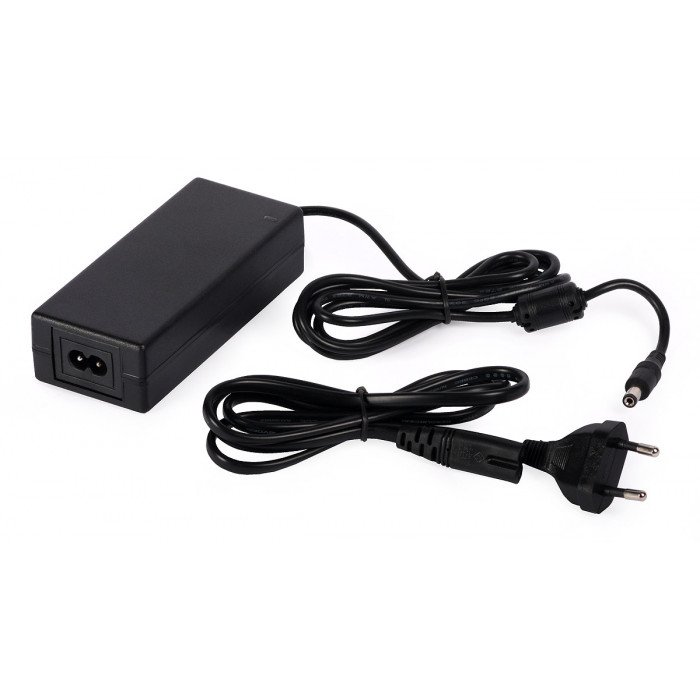 Alimentator 12V / 5A
