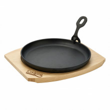 Platou servire rotund cu suport din lemn Heinner, maner detasabil, fonta, inductie Platou servire rotund cu suport din lemn Heinner, maner detasabil, fonta, inductie