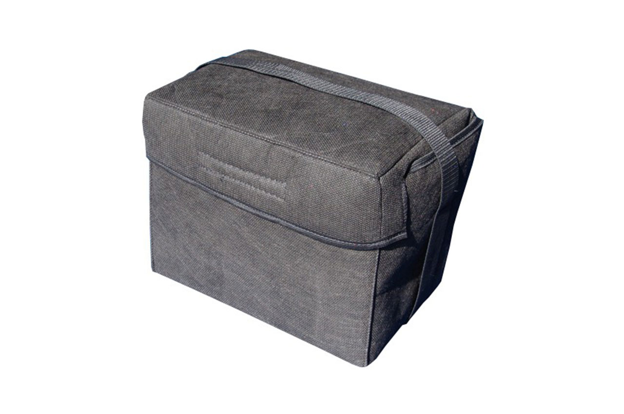 Husa protectie Anti-Inghet pentru bateria auto - dimensiune D (36 x 20 x 18 cm)
